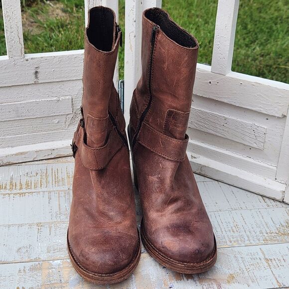 Y2K Vintage Steve Madden Boots Women's 10 Brown Distressed Leather Belted Biker - Picture 9 of 14